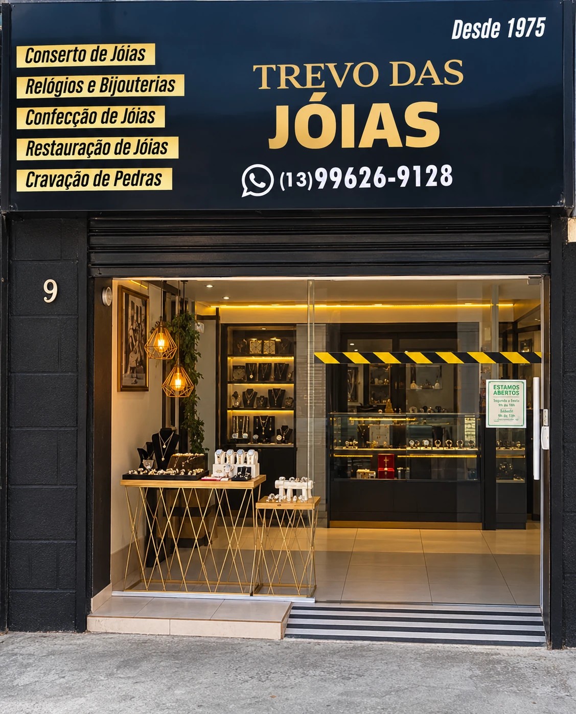 Fachada da Trevo das Jóias